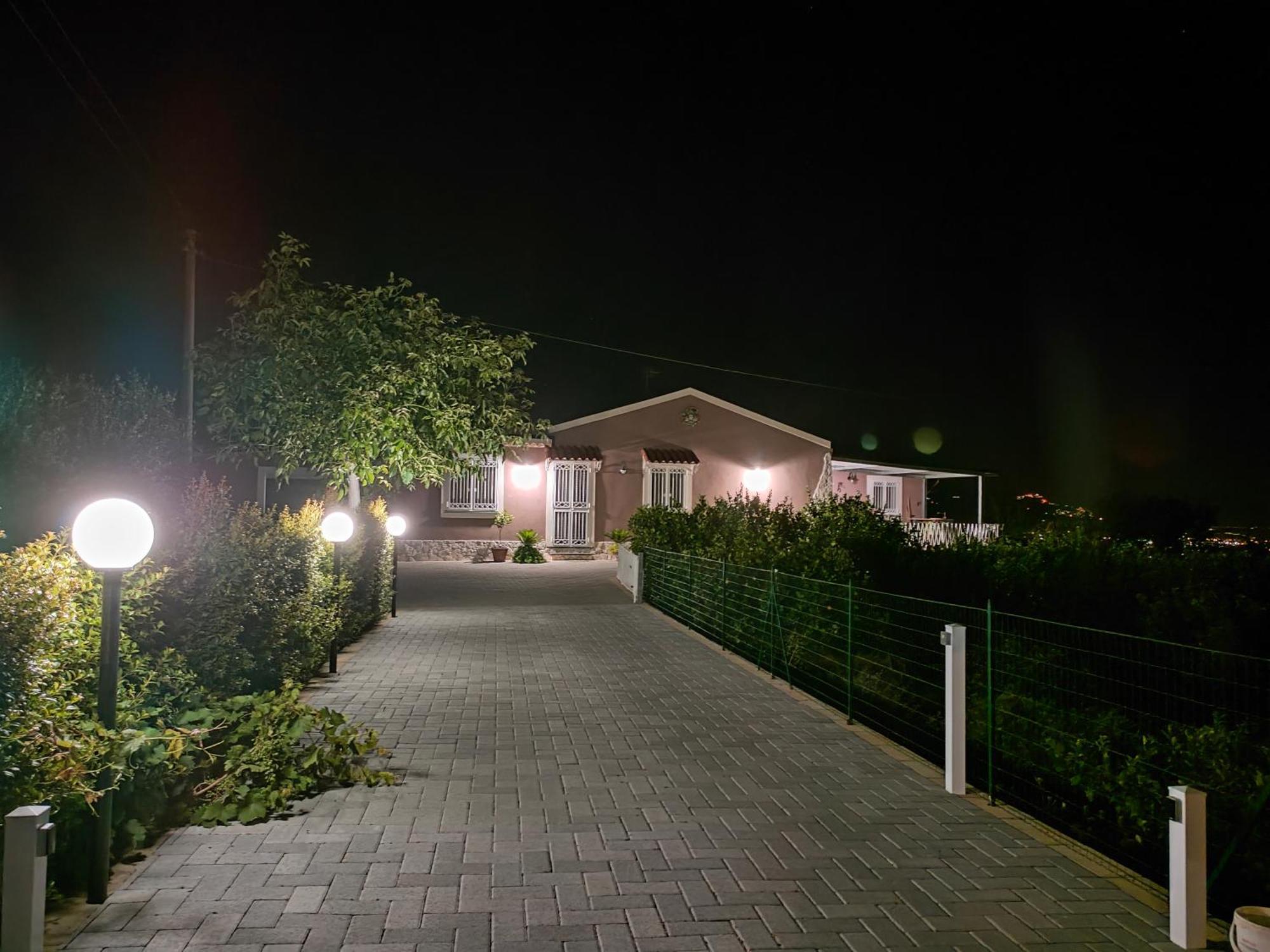 Il Limoneto Di Leo Villa มาสคาลิ ภายนอก รูปภาพ